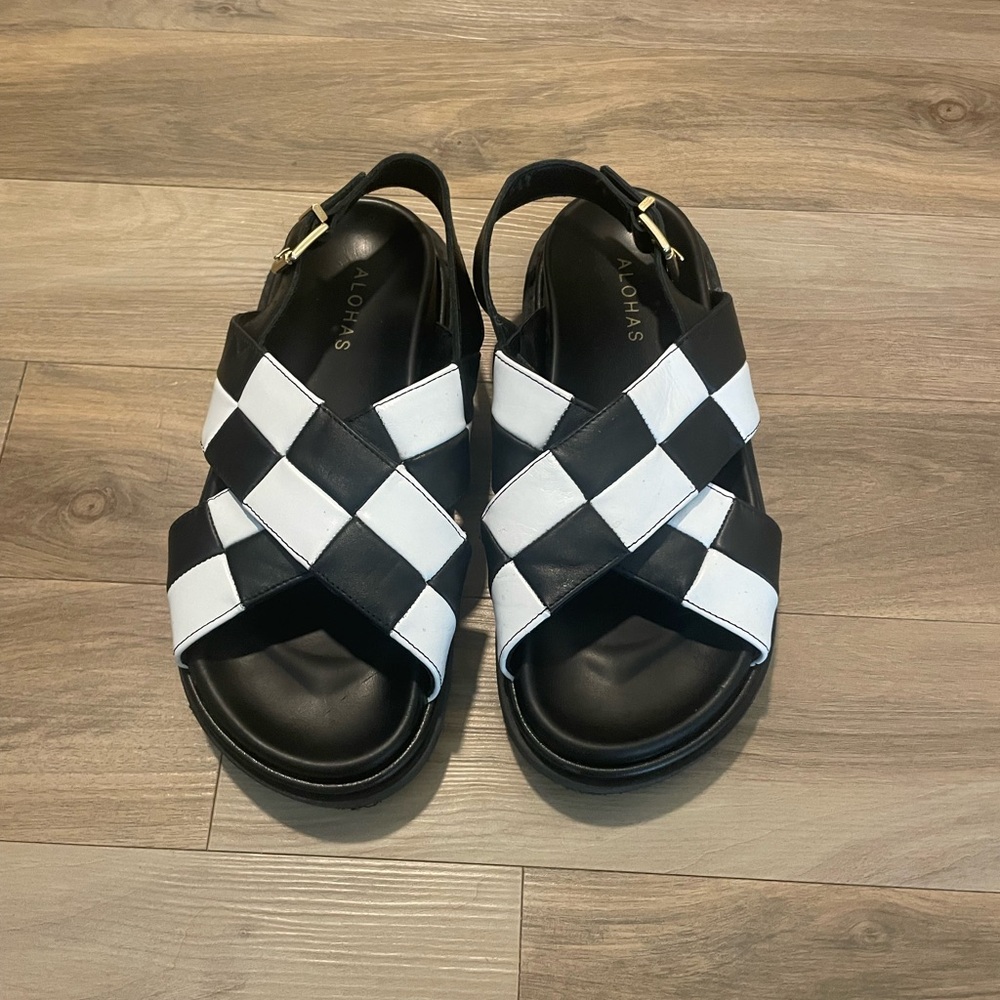 Alohas Marshmallow Scacchi Sandal, size 37